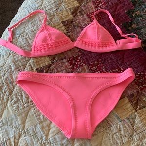 Triangl swim suit in color strawberry shortcake